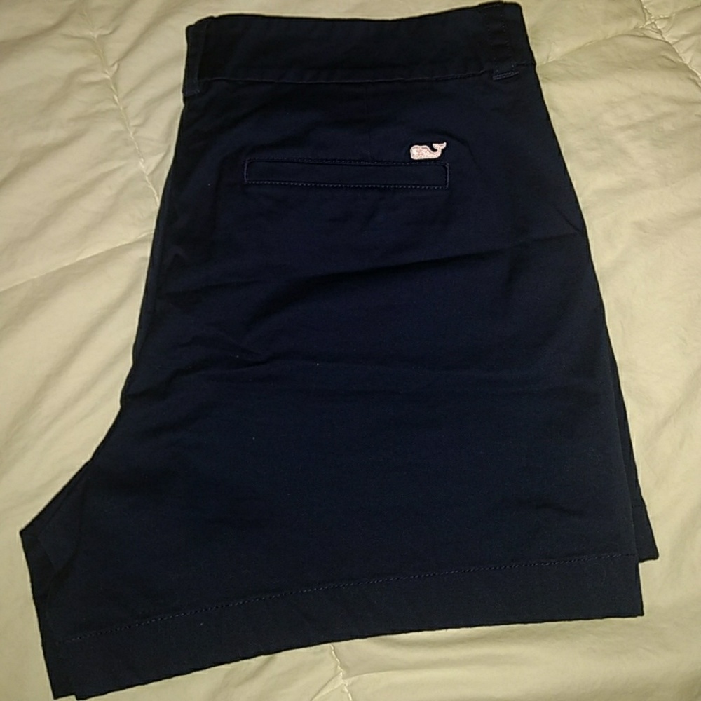 Vineyard Vines shorts